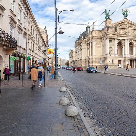 Apartment 39 Svobody Avenue Lviv Exterior photo