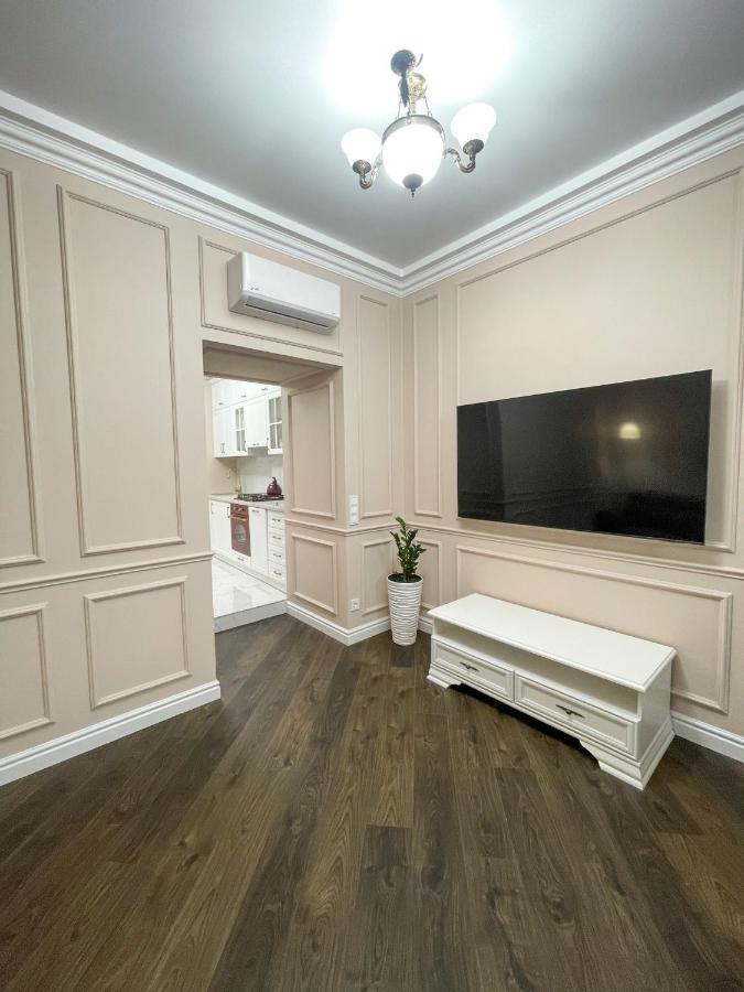 Apartment 39 Svobody Avenue Lviv Exterior photo