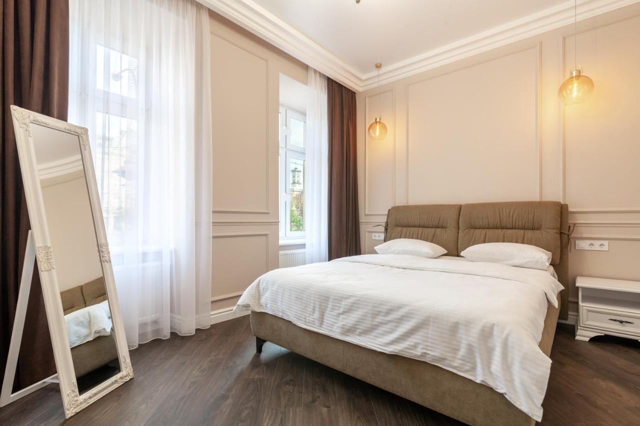 Apartment 39 Svobody Avenue Lviv Exterior photo