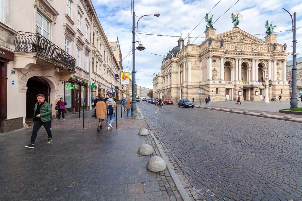 Apartment 39 Svobody Avenue Lviv Exterior photo
