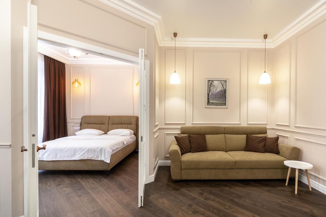 Apartment 39 Svobody Avenue Lviv Exterior photo