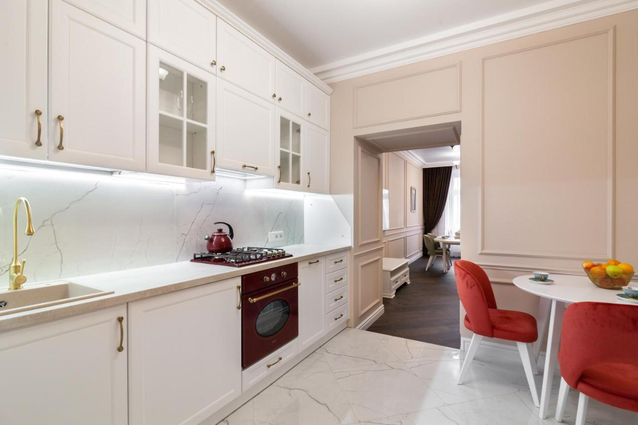 Apartment 39 Svobody Avenue Lviv Exterior photo