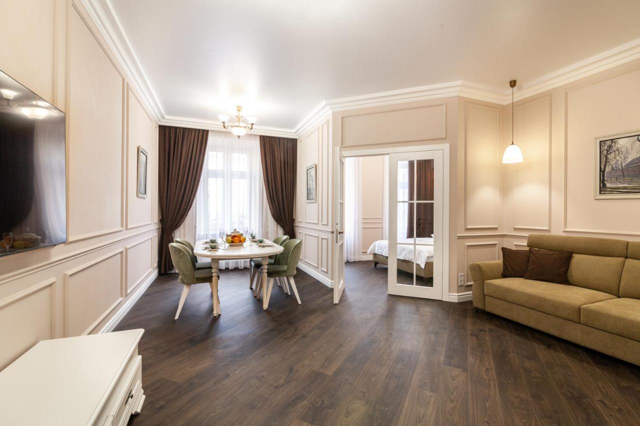 Apartment 39 Svobody Avenue Lviv Exterior photo